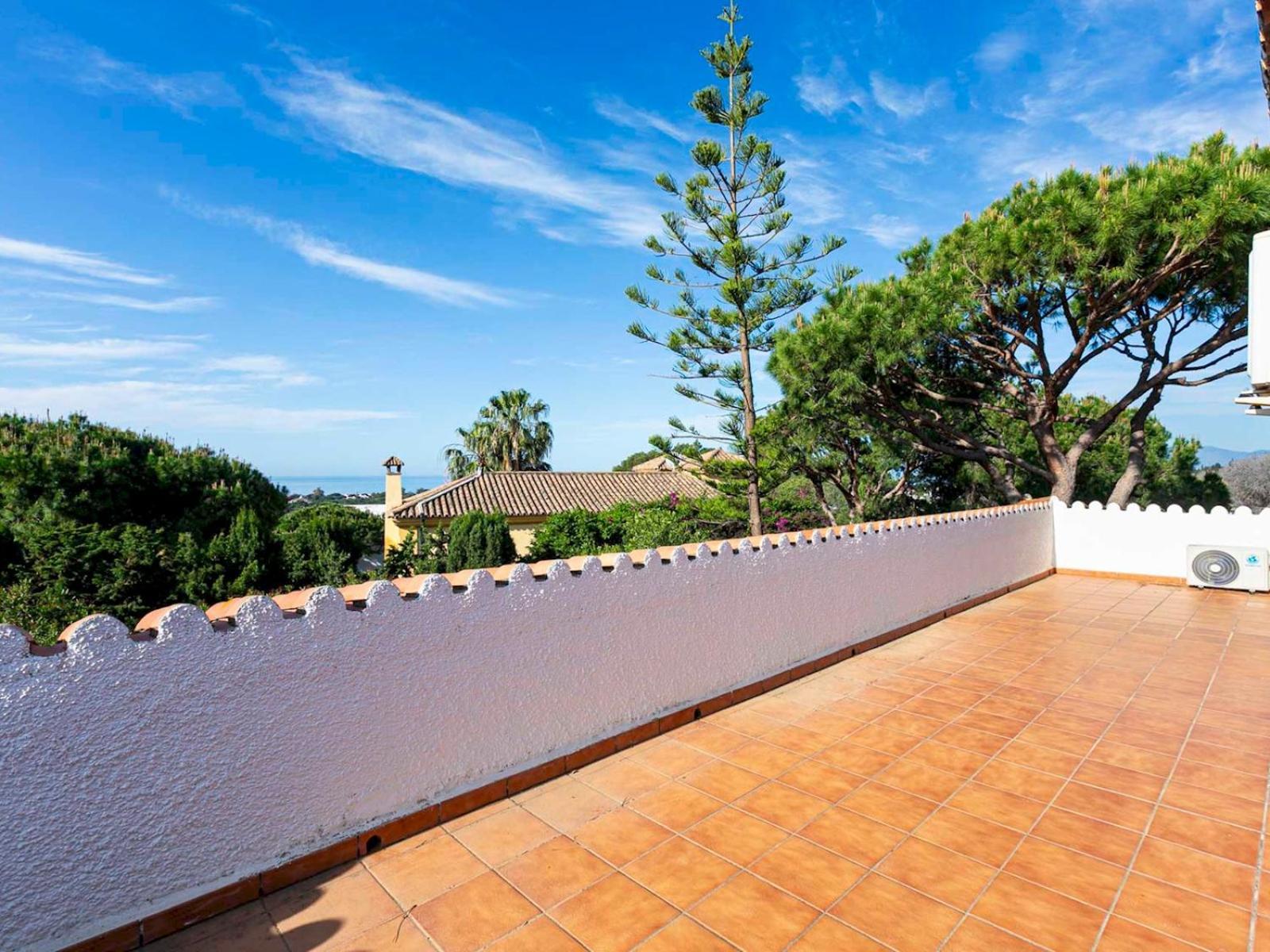 Holiday home Pass The Keys With Garden And Private Swimming Pool *